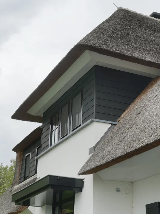 Detailfoto buitenkant villa